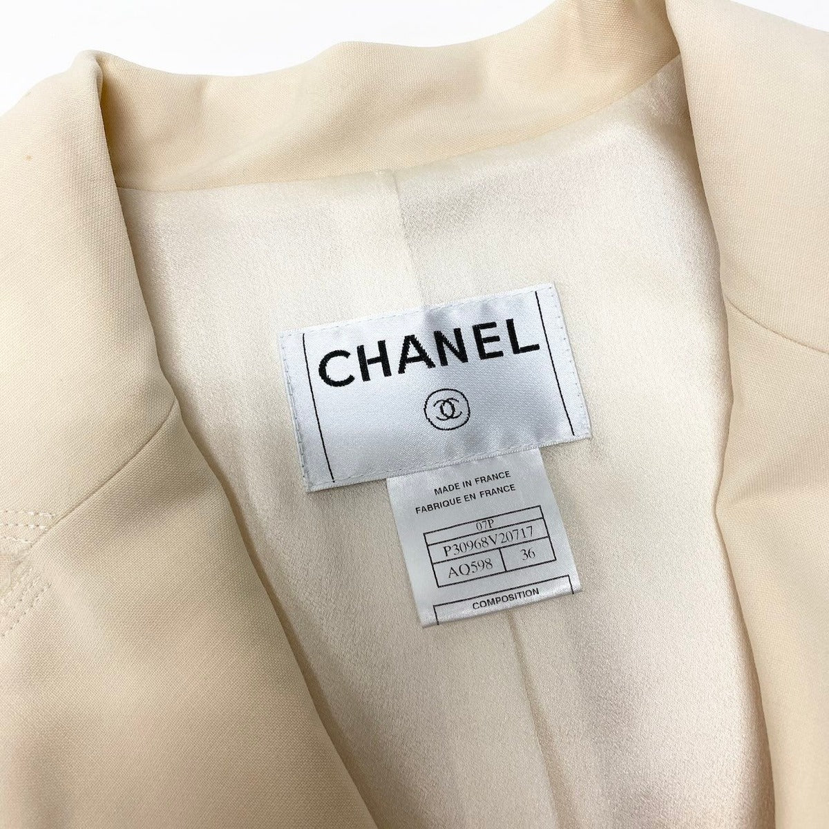 Chanel C Safari Jacket 4 Pockets CC Logo 36 Ivory — view 9