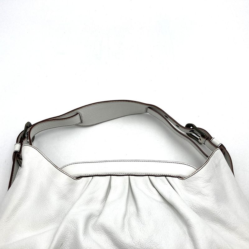 Fendi 23058br579yr2088 Handbag Shoulder Bag Leather White Women Men Fashion