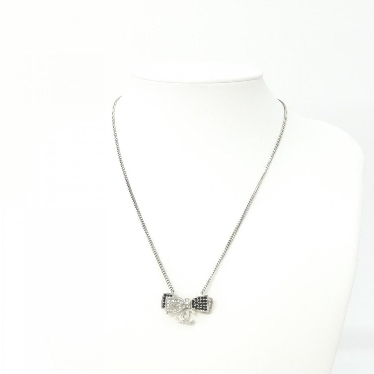 Chanel Necklace Black — view 6