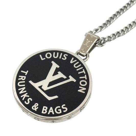 Louis Vuitton Collier Award Necklace Medallion Accessories