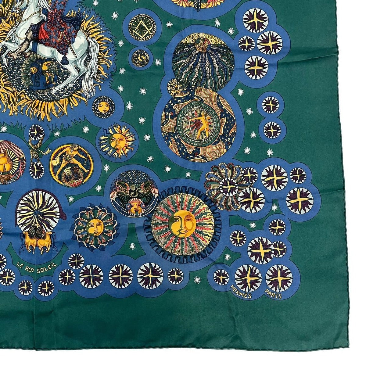 Hermes Carre 90 Scarf le Roy Soleil Sun King 100% Silk Green — view 4