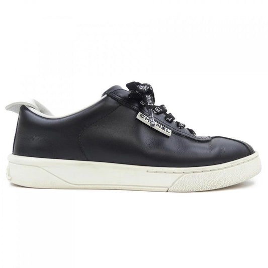 Chanel Size 35 Sneakers