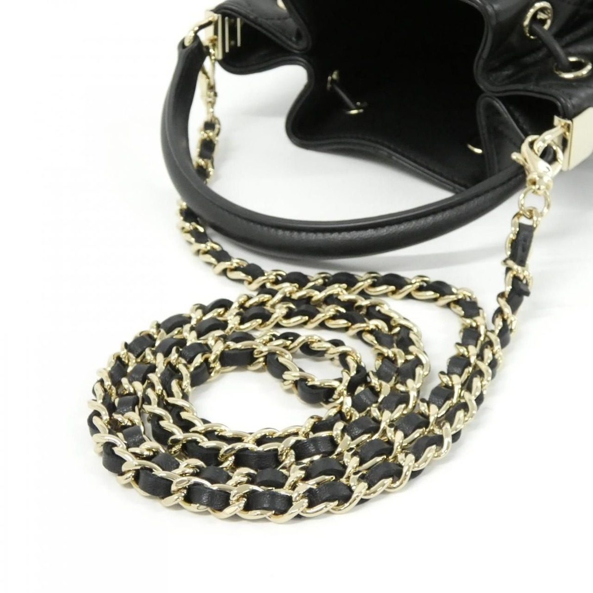 Chanel Bag Handbag Gold — view 7
