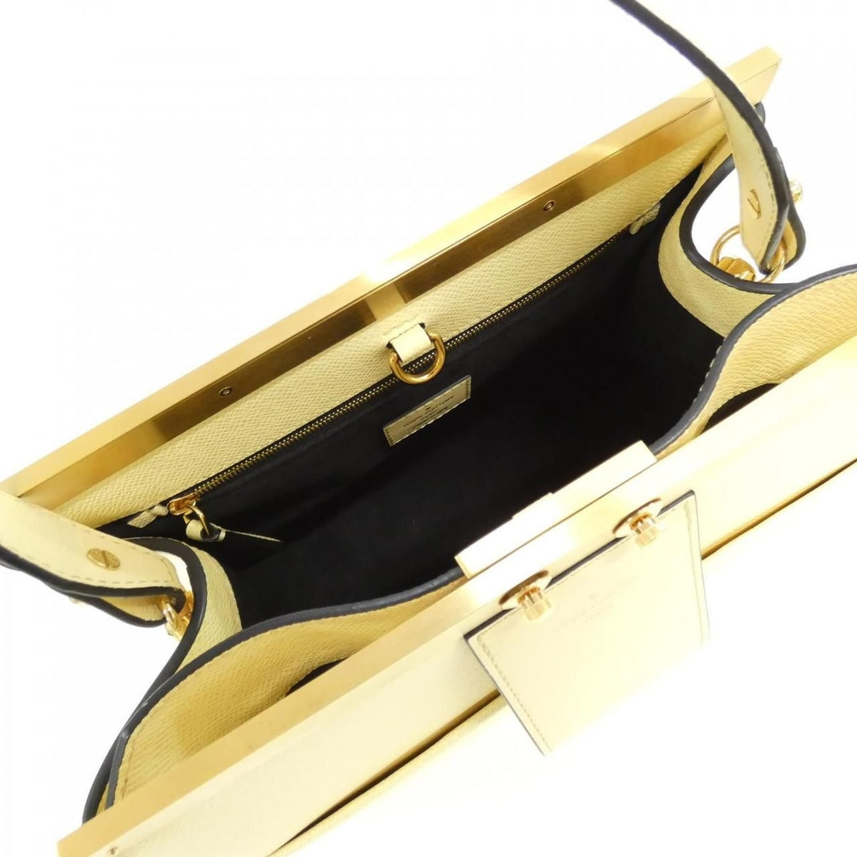 Louis Vuitton Taiga City Frame Bag Banana — view 8