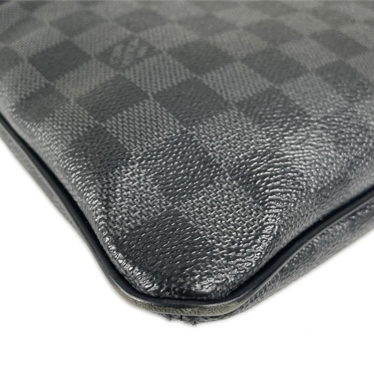 Louis Vuitton Thomas Damier Graphite Leather Black Shoulder Bag — view 6