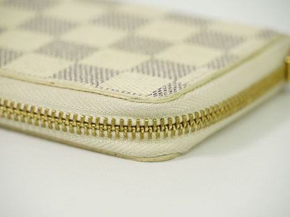 Authentic Louis Vuitton LV Portefeuille Clemence Damier Azure Long Wallet White