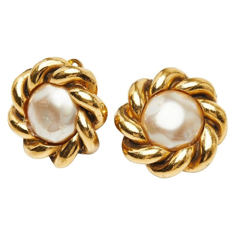 Chanel Faux Pearl Metal