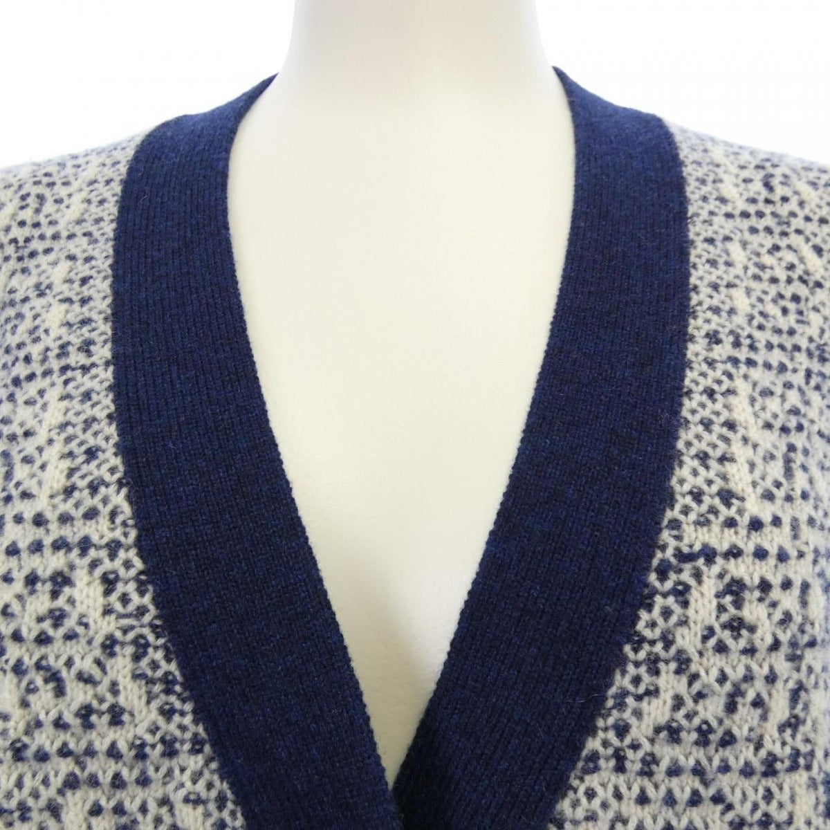 Chanel Cardigan Cashmere White — view 5