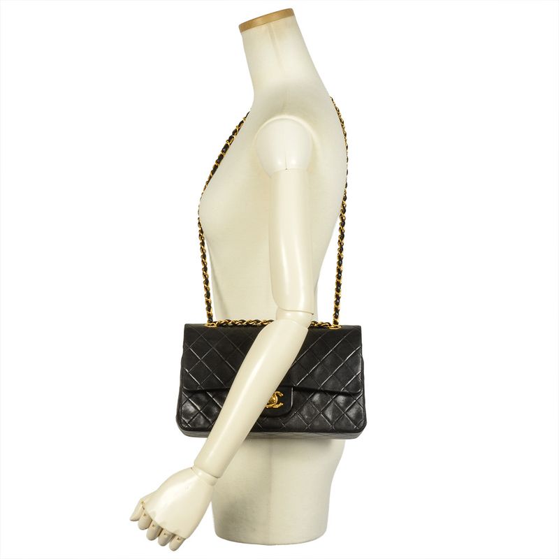 Chanel Matelasse 25 Chain Shoulder Bag Lambskin A01112 Black Gold Hardware Coco