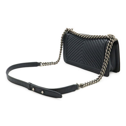 Chanel Boy Chanel 25 V Stitching Coco Mark Chain Shoulder Shoulder Bag Crossbody