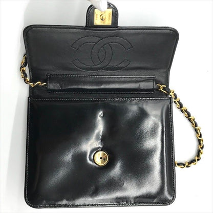 Chanel CC Logo Patent Push Lock Chain Shoulder Bag Black Purse