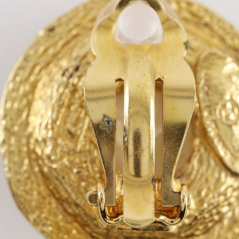 Chanel Round Logo Vintage Gold Plated And Faux Pearl Ladies 21.8g Earring