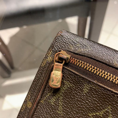 ◎ Genuine Louis Vuitton Koala Wallet Compact Th0055