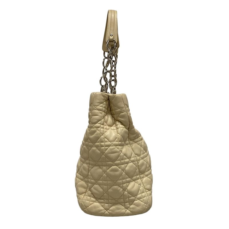 Dior/christian Dior Tote Bag Canage Stitch Ivory Chain Shoulder/silver Hardware