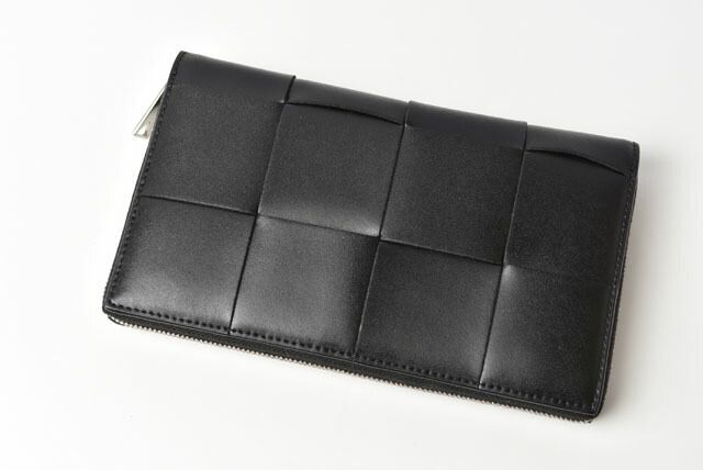 Bottega Veneta Wallet Unused Bottega Veneta Long Wallet Intrecciato Zip-up
