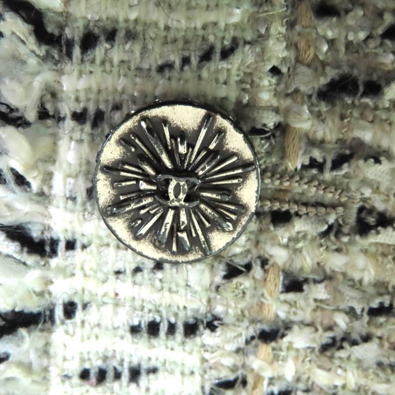 CHANEL Vintage 04A P23949/p23976 Tweed Jacket + Skirt Setup Suit With