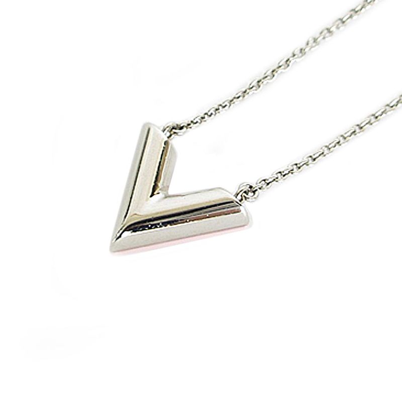 Louis Vuitton Necklace Essential V M63182