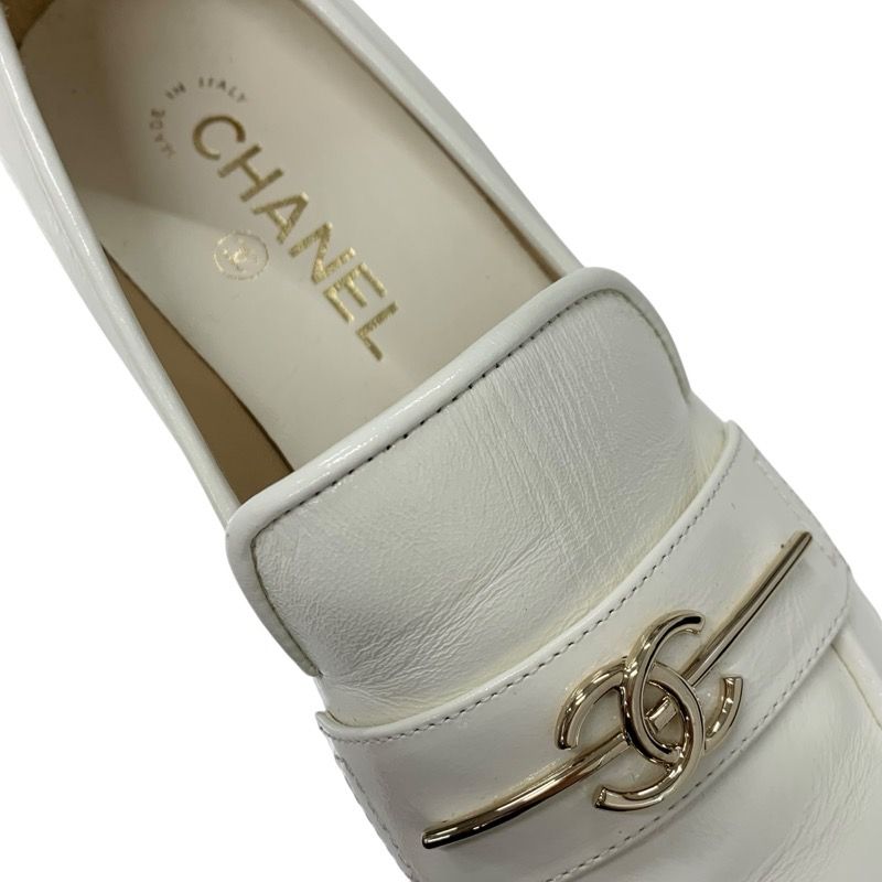 Chanel Loafer Leather Shoes Leather White Gold Here Mark