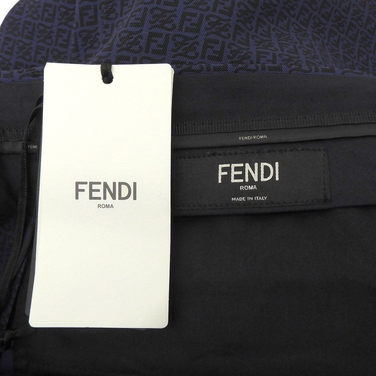 Fendi Linen Silk Blend Fflogo Zucca All Over Pattern Tucked Shorts Navy 46 — view 5
