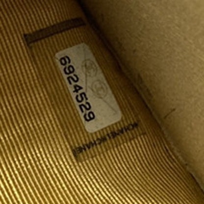 Chanel Wallet Folded Caviar Skin Beige 62kb036