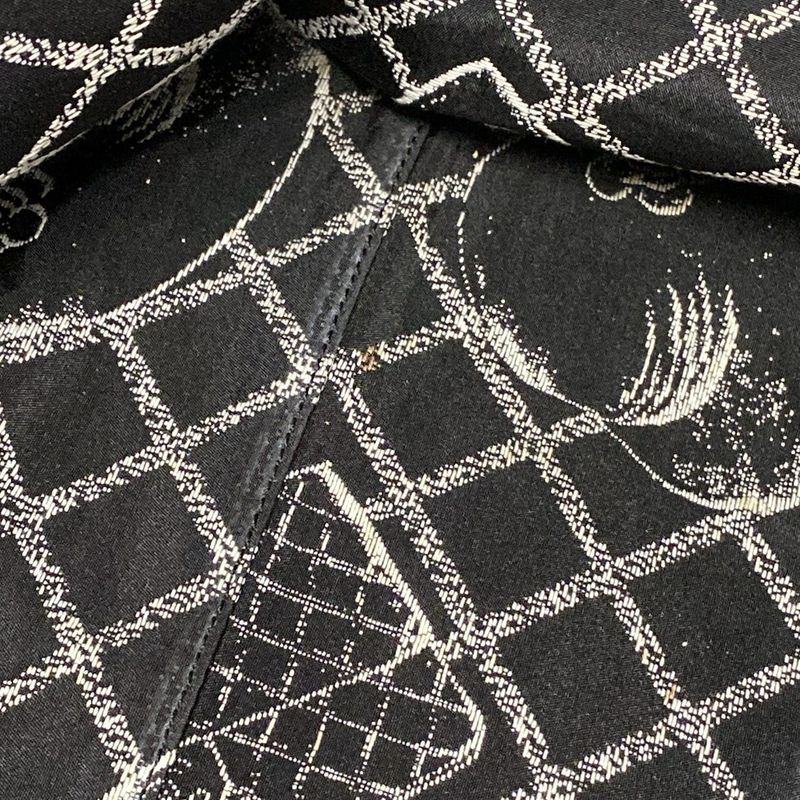 Chanel Essential Tote Ivory And Black Lambskin