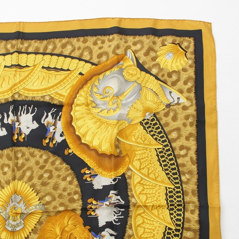 Hermes Carré 90 Casques Et Plumets Faceless Helmet Silk Scarf Horse Gold Black