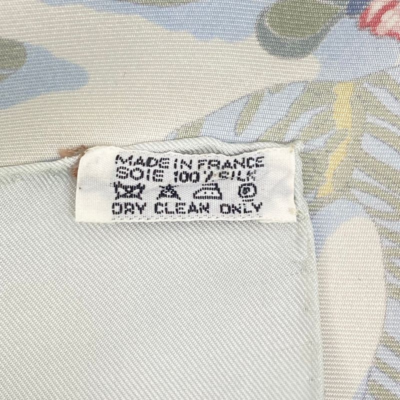 Hermes Carre 90 Noel Au 24 Faubourg Christmas At 24 Faubourg Silk Scarf