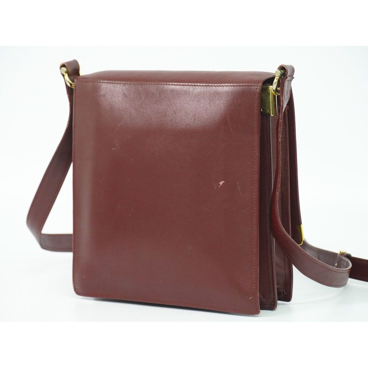 Cartier Must Line Shoulder Bag Pochette Leather Bordeaux — view 2