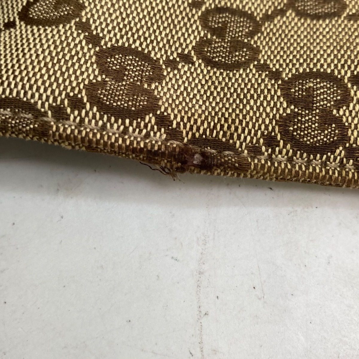 Gucci Shoulder Bag GG Canvas Messenger Brown — view 9