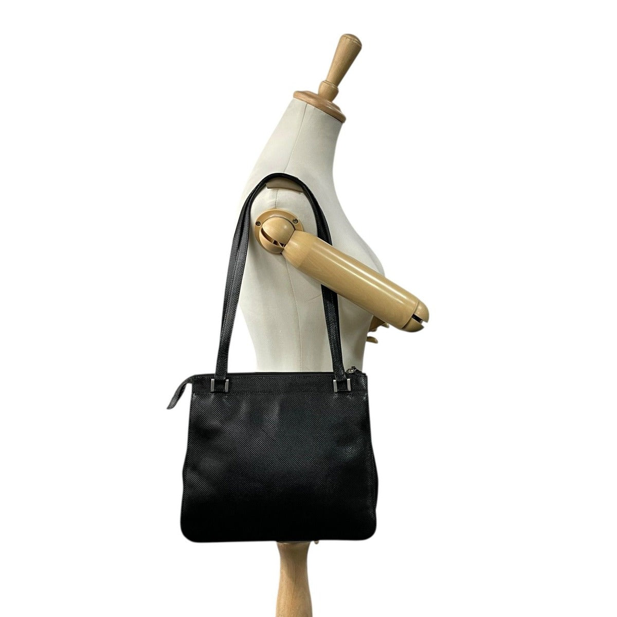 Bottega Veneta Tote Black Silver Shoulder Can Be Simple D2 — view 4