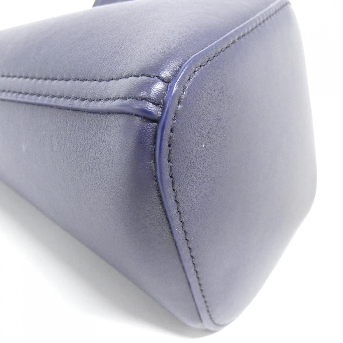 Loewe Pebble Bucket Bag Mini — view 3