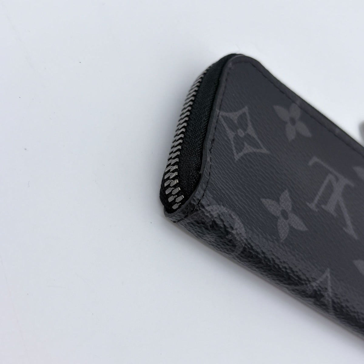 Louis Vuitton Monogram Eclipse Porte-Monnaie Joule Coin Purse Black Gray — view 10