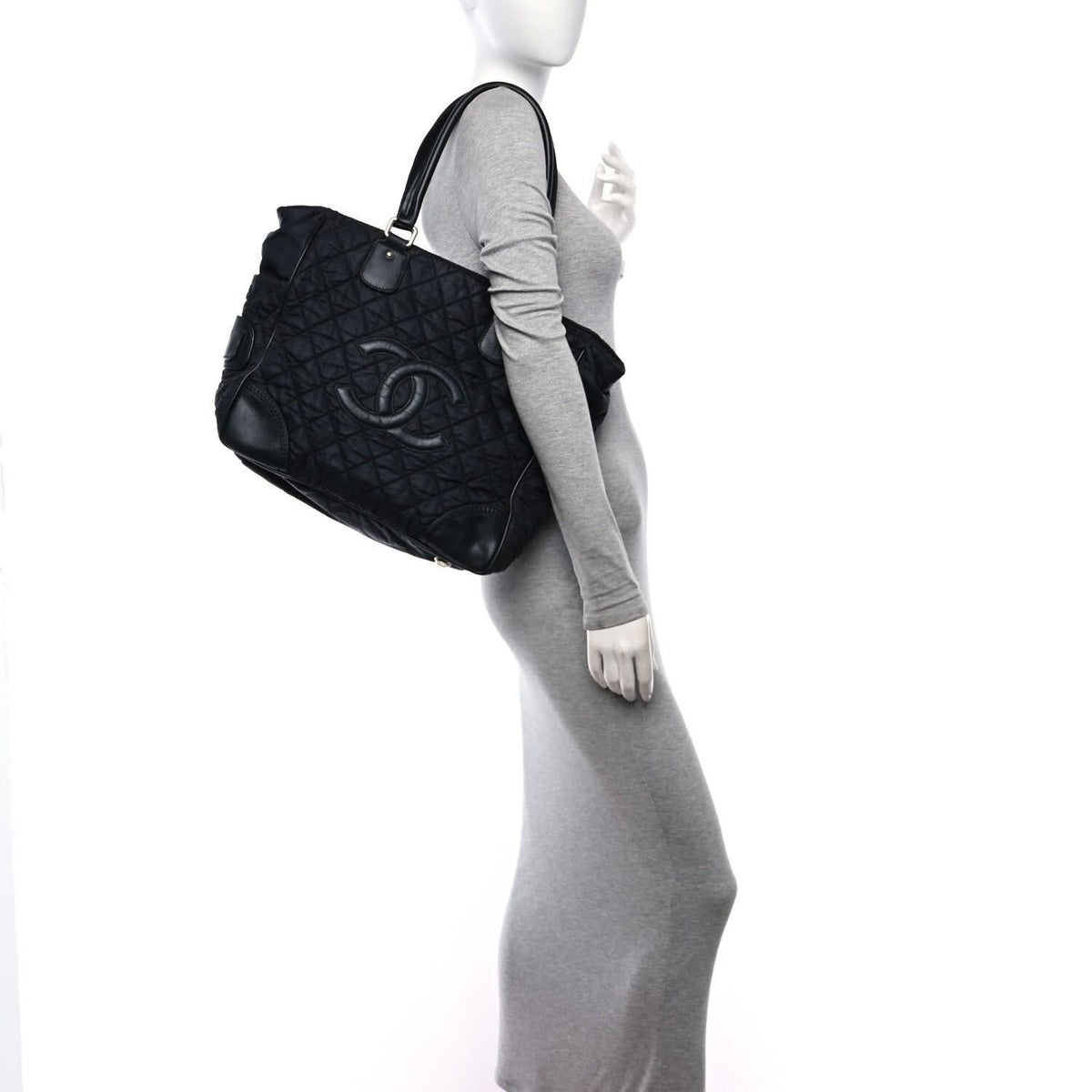 Chanel CC Large Executive Tote Paris New York Calfskin Shoulder Bag — view 2