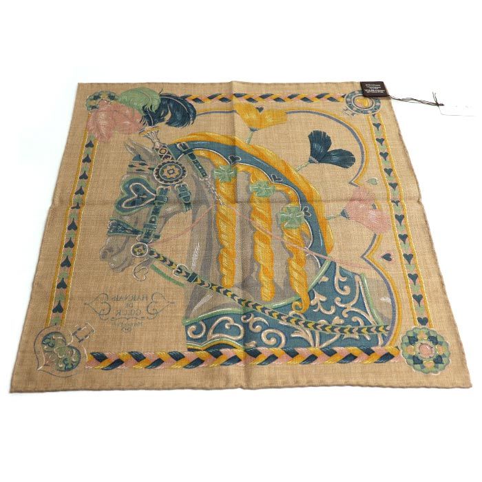Hermes Carre 45 Gavroche Harnais DE Coeur Arnais De Coeur Scarf Caramel /