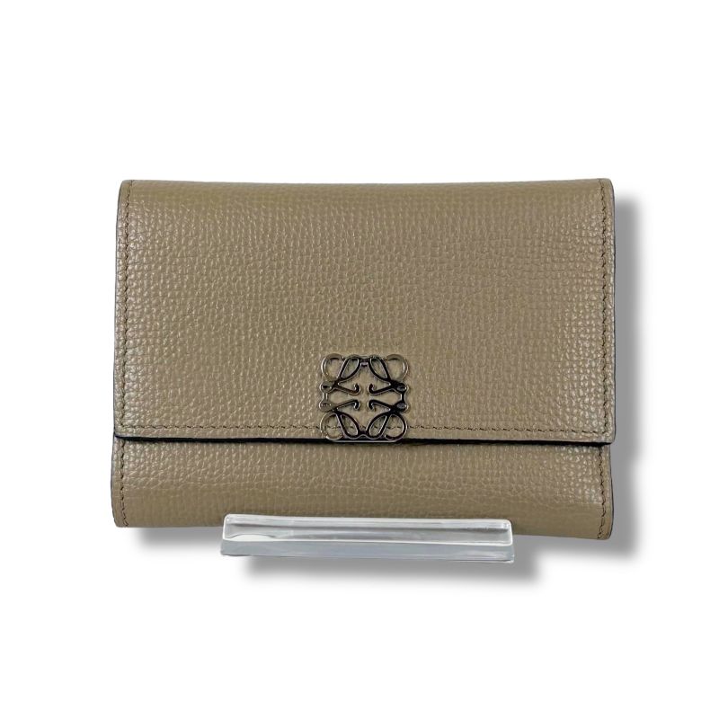 Loewe Anagram Trifold Wallet Pebble Grain Calf Sand Beige