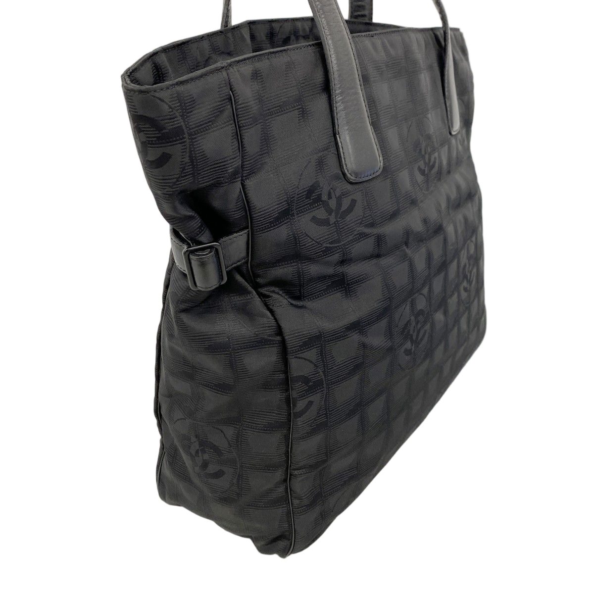 Chanel Tote New Travel Nylon Black Cles Diss — view 2