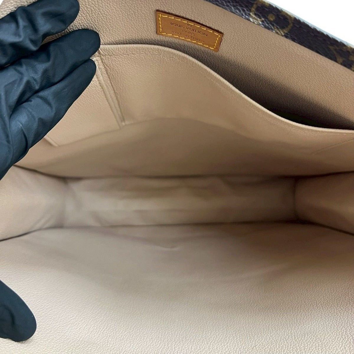 Louis Vuitton Vintage Sac Plat Leather Tote Business A4 — view 9