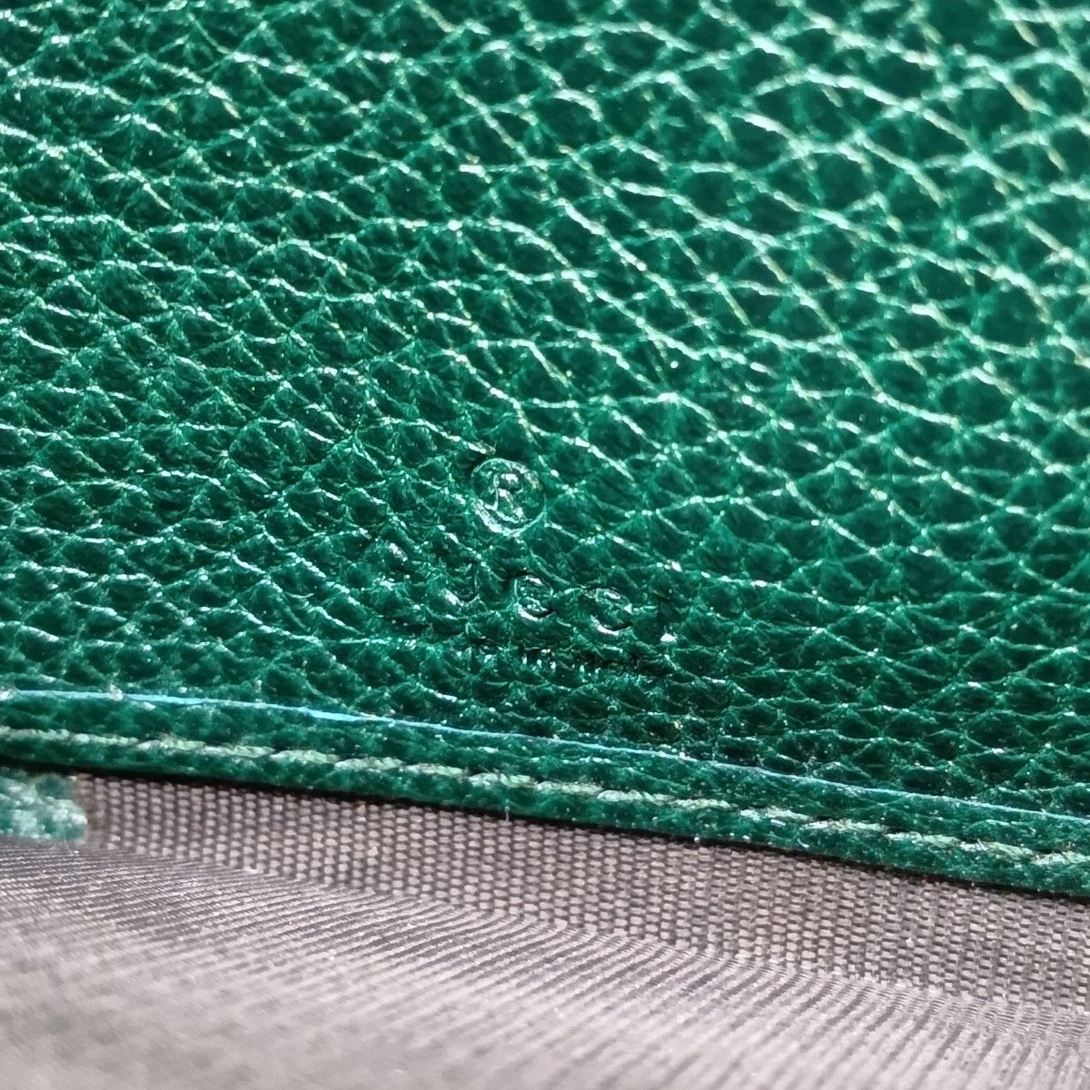 Gucci Zumi Round Zipper Long Wallet 570661 1147 Green