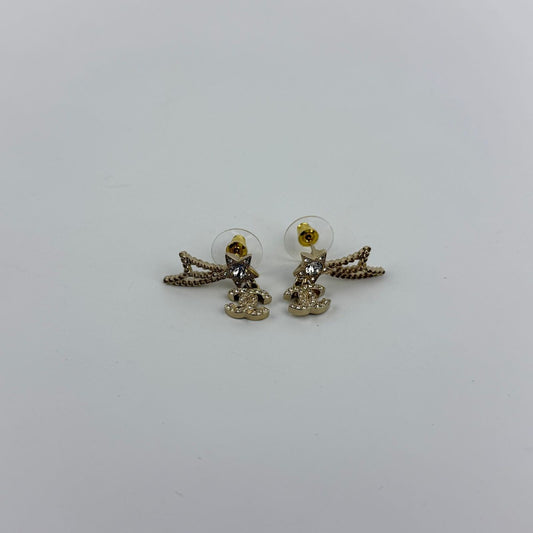 Chanel CC Logo Star Motif Earrings Gold Vintage