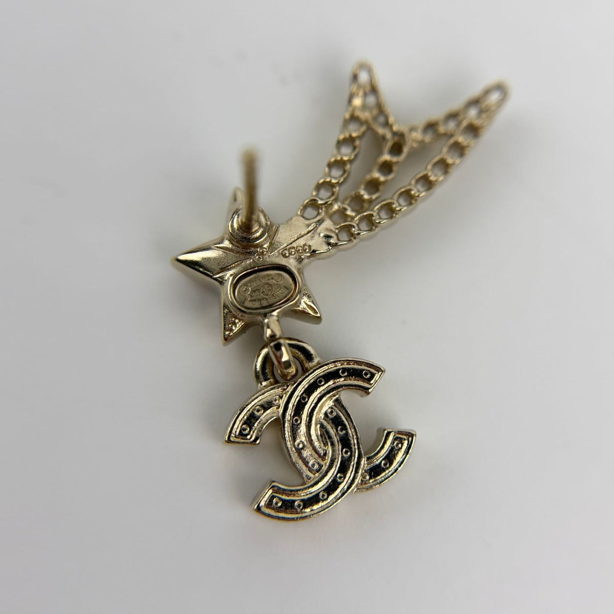 Chanel CC Logo Star Motif Earrings Gold Vintage — view 9