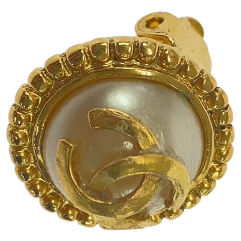 Chanel Coco Mark Faux Pearl Gold White Plated/faux Pearl Earrings Engraved 95A