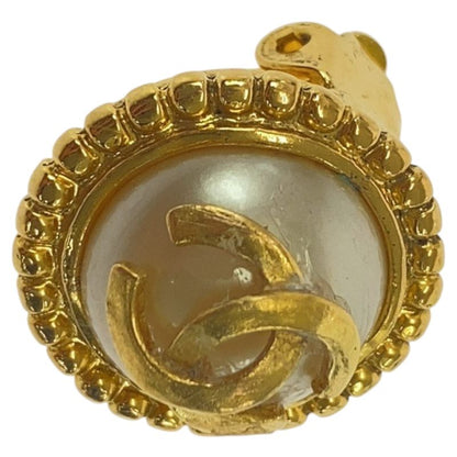Chanel Coco Mark Faux Pearl Gold White Plated/faux Pearl Earrings Engraved 95A
