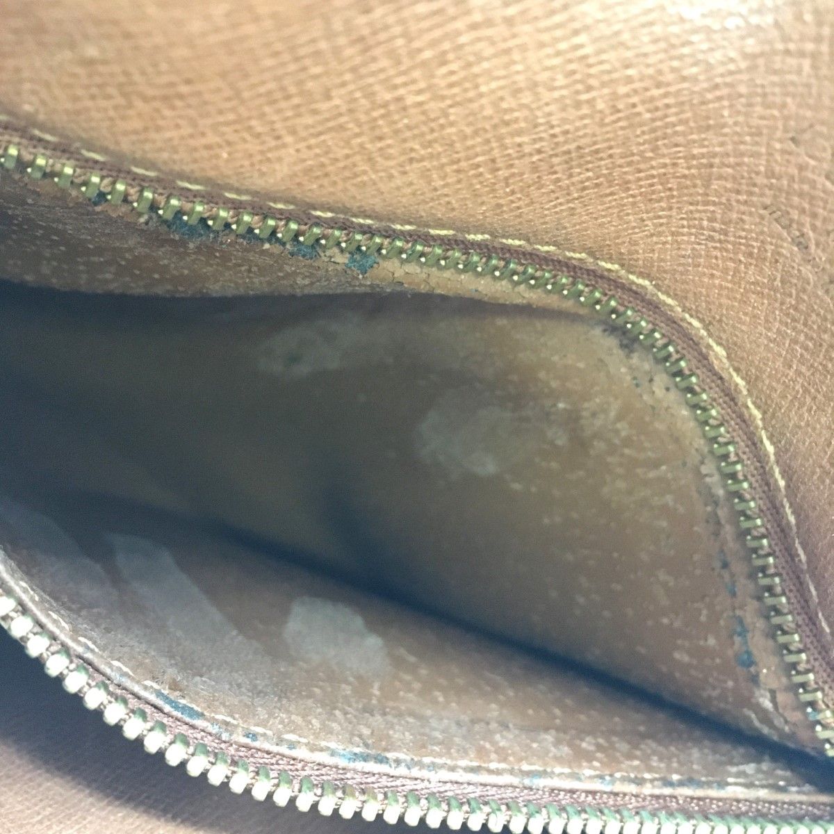 Louis Vuitton Monogram Saint-Cloud Shoulder Bag M51243 Damaged