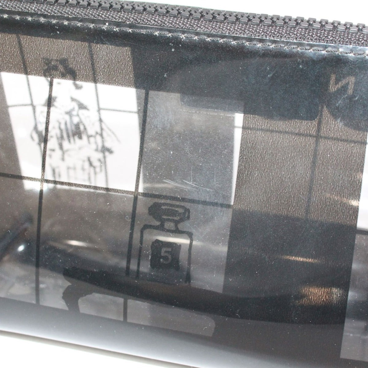 Chanel Windows Pouch Black — view 15