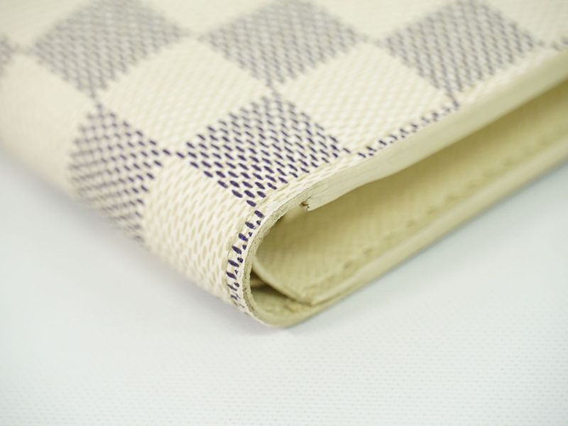 Authentic Louis Vuitton LV Portefeuille Marco Damier Azure Fold Wallet White