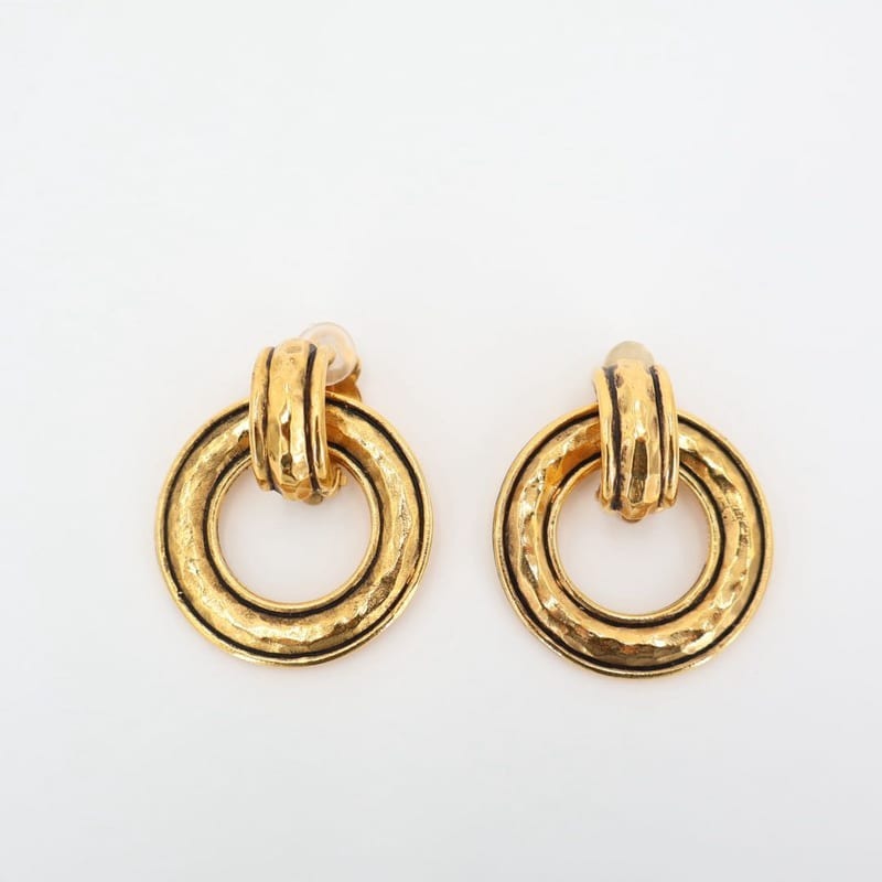 Chanel Quilted Hoop Earrings Gold Accessories
