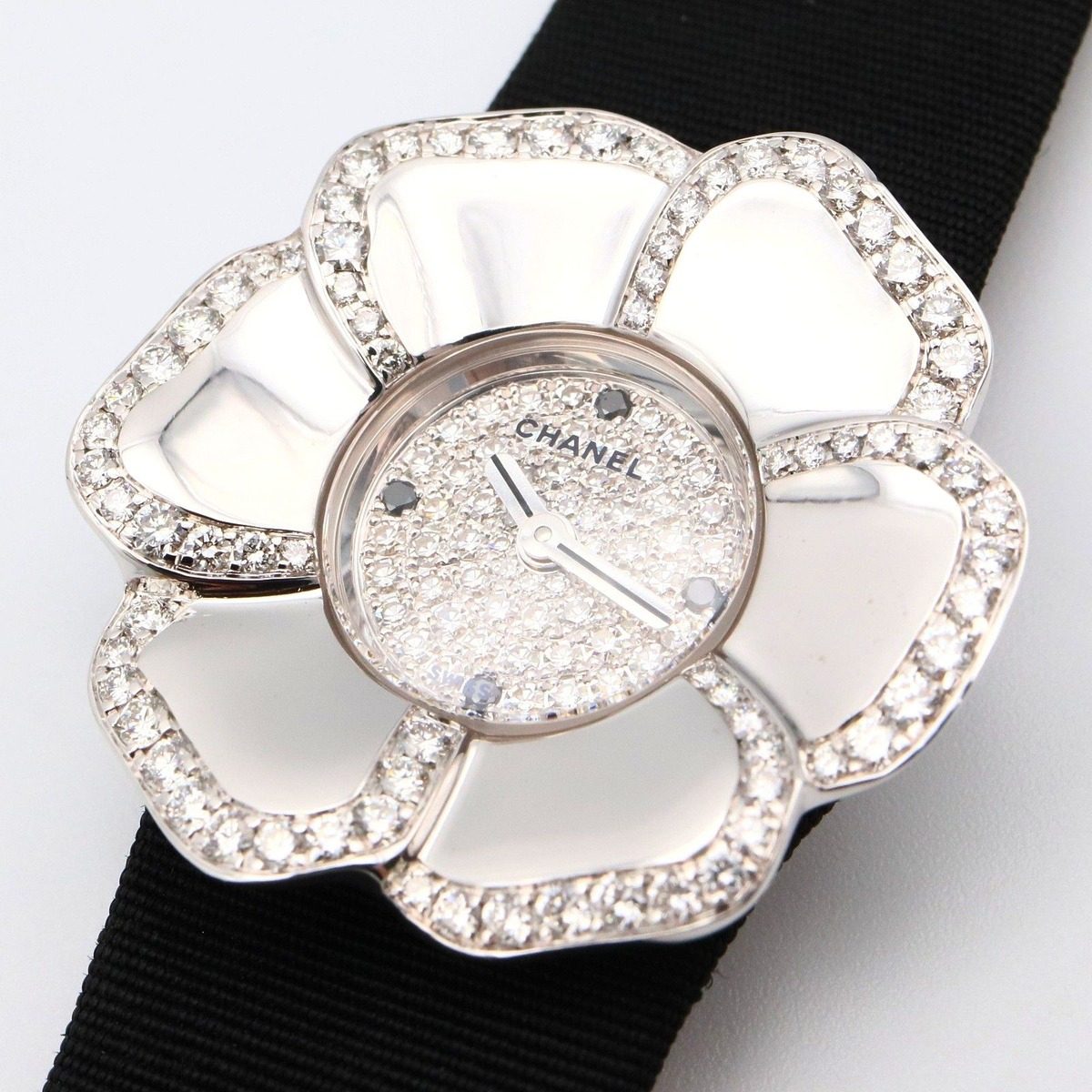 Chanel Watch Camellia Diamond 18k White Gold Leather — view 3