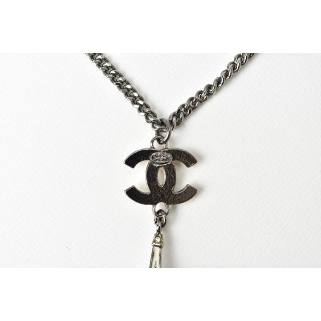 Chanel Eiffel Tower Pearl Motif — view 5