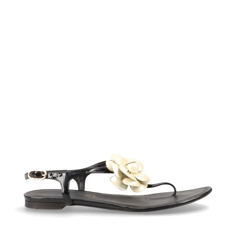 Chanel Coco Mark Camellia Patent Leather Sandals Women's 35C Black And Ivory