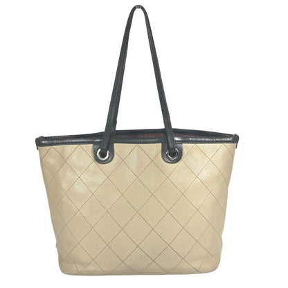 Chanel Shoulder Bag On The Road Matelasse Quilted Bicolor A92211 Caviar Skin